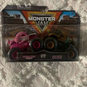 Scoby do monster jam set new